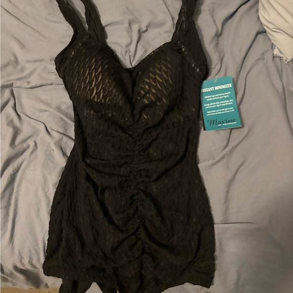 Maxine Of Hollywood Instant Minimizer NEW TAGS Size 14 Black Dress Cupped Midi - Picture 2 of 14